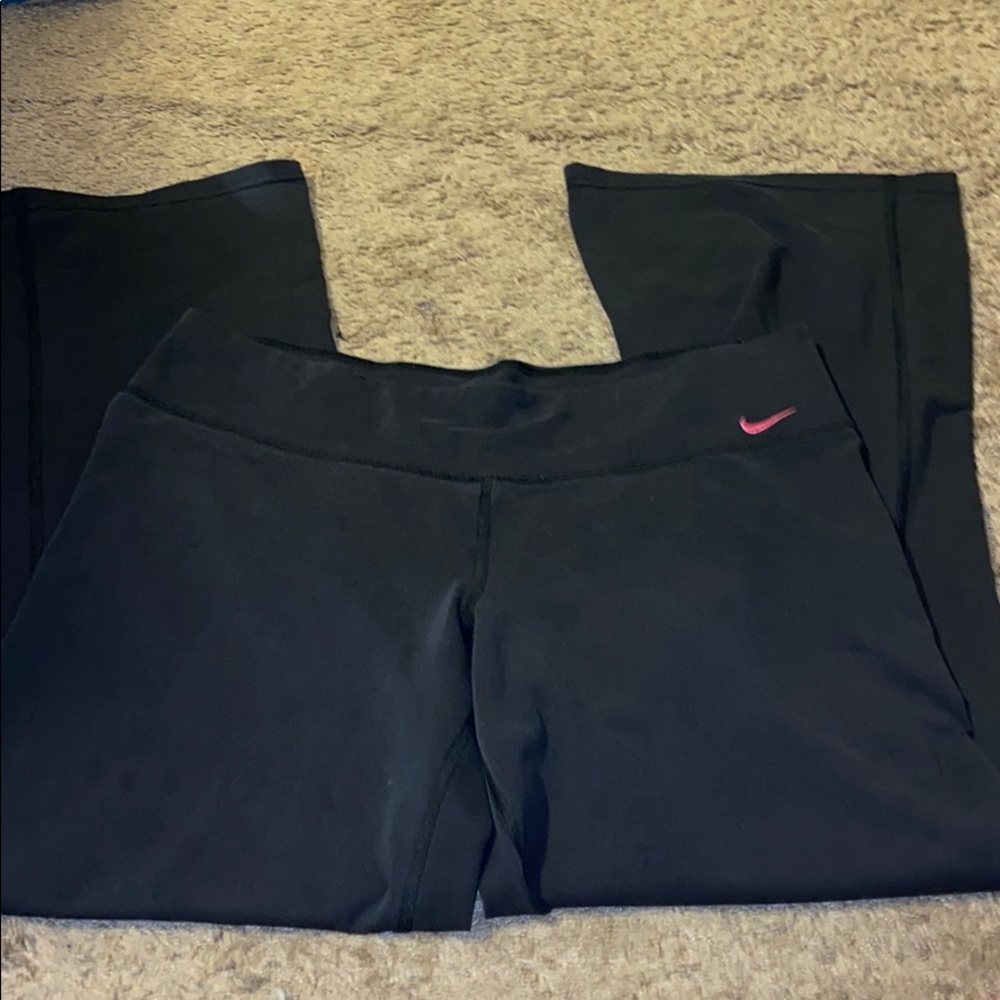 Nike women’s pants - Picture 1 of 4